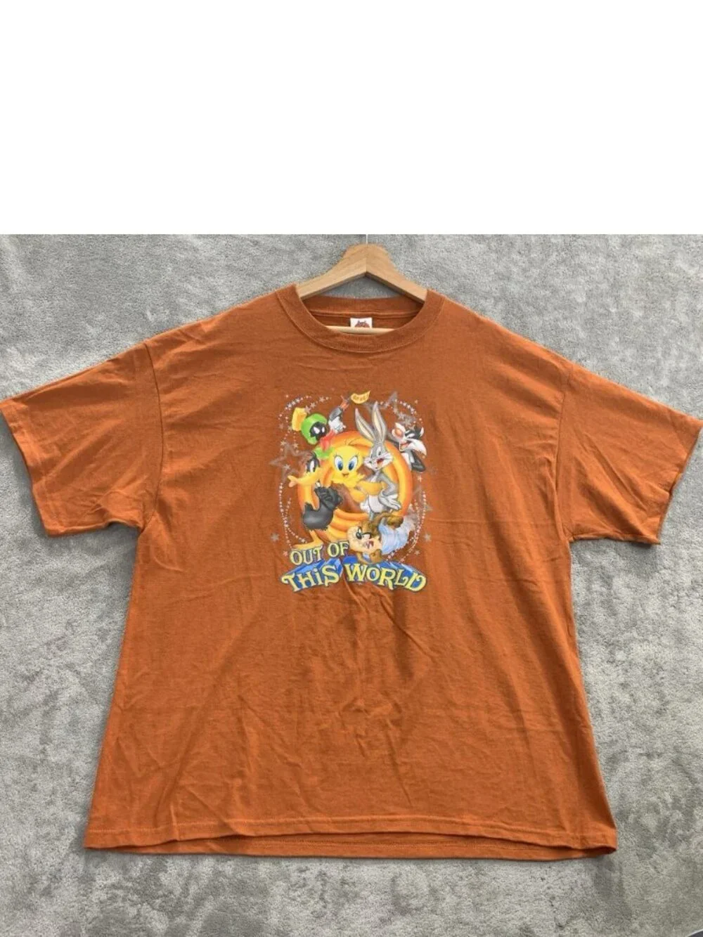 Vintage Looney Tunes Shirt Mens XL Orange Out Of This World Cartoon Characters